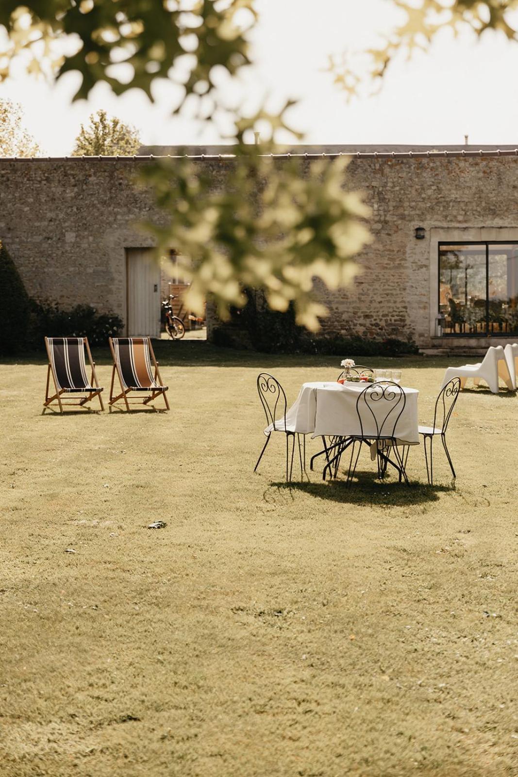 Le Clos Poulain Petits Gites De Charme Et Chambres D'Hotes Familiales Au Calme Proche Bayeux Et Des Plages Nonant Экстерьер фото