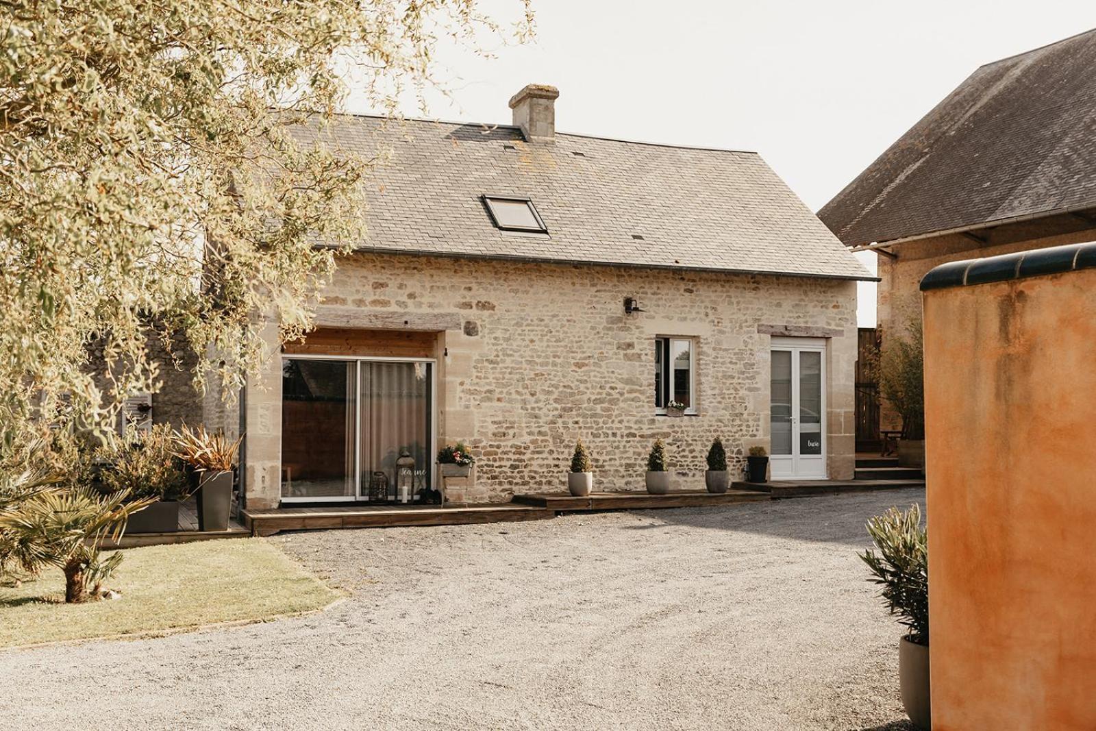 Le Clos Poulain Petits Gites De Charme Et Chambres D'Hotes Familiales Au Calme Proche Bayeux Et Des Plages Nonant Экстерьер фото
